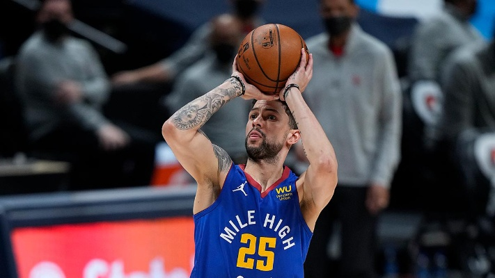 小里弗斯在哪个球队？从太子到流浪汉，他的NBA生涯轨迹令人唏嘘